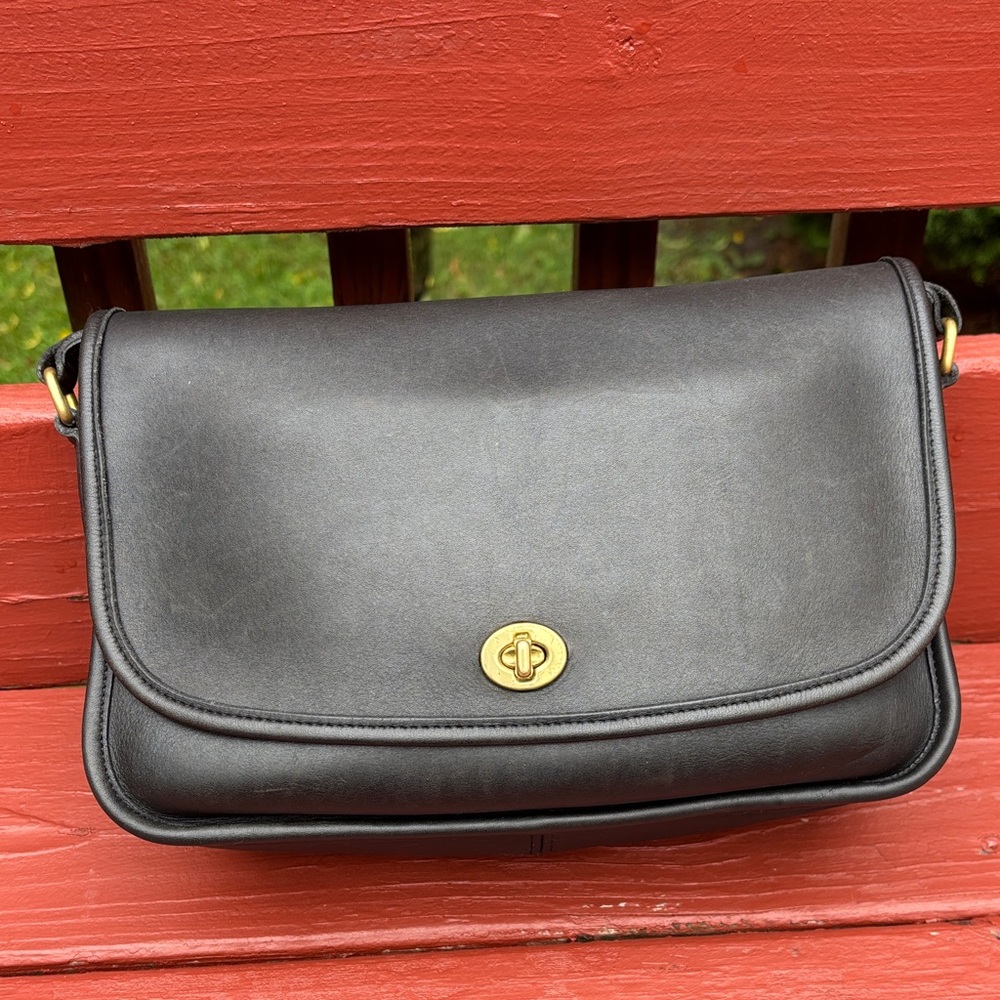 Vintage Coach City bag